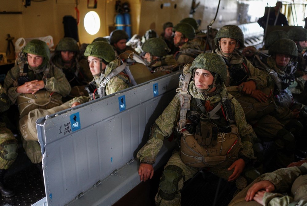 Rusya'dan dünyaya gözdağı: NATO'ya göstere göstere dev tatbikat - 25