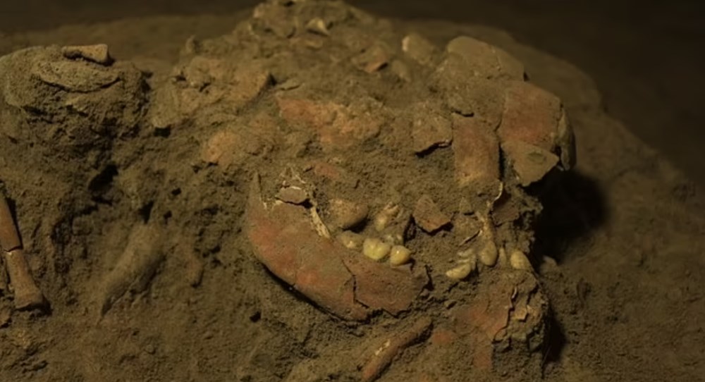 Endonezya'da 7 bin 200 yıl önce ölen kadının DNA örneği keşfedildi - 4