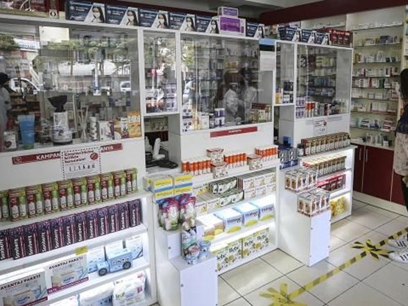 eczaneler acik mi tam kapanmada eczane calisma saatleri