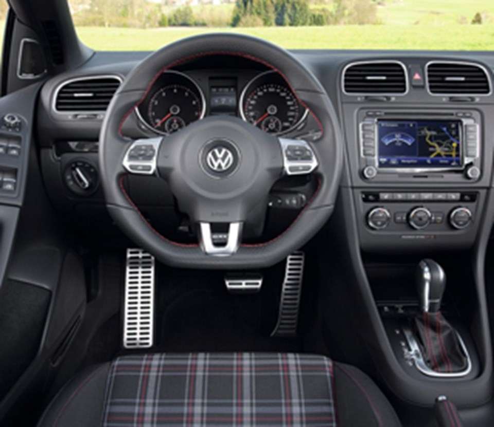 VW Golf GTI Cabriolet satışa sunuluyor - 2