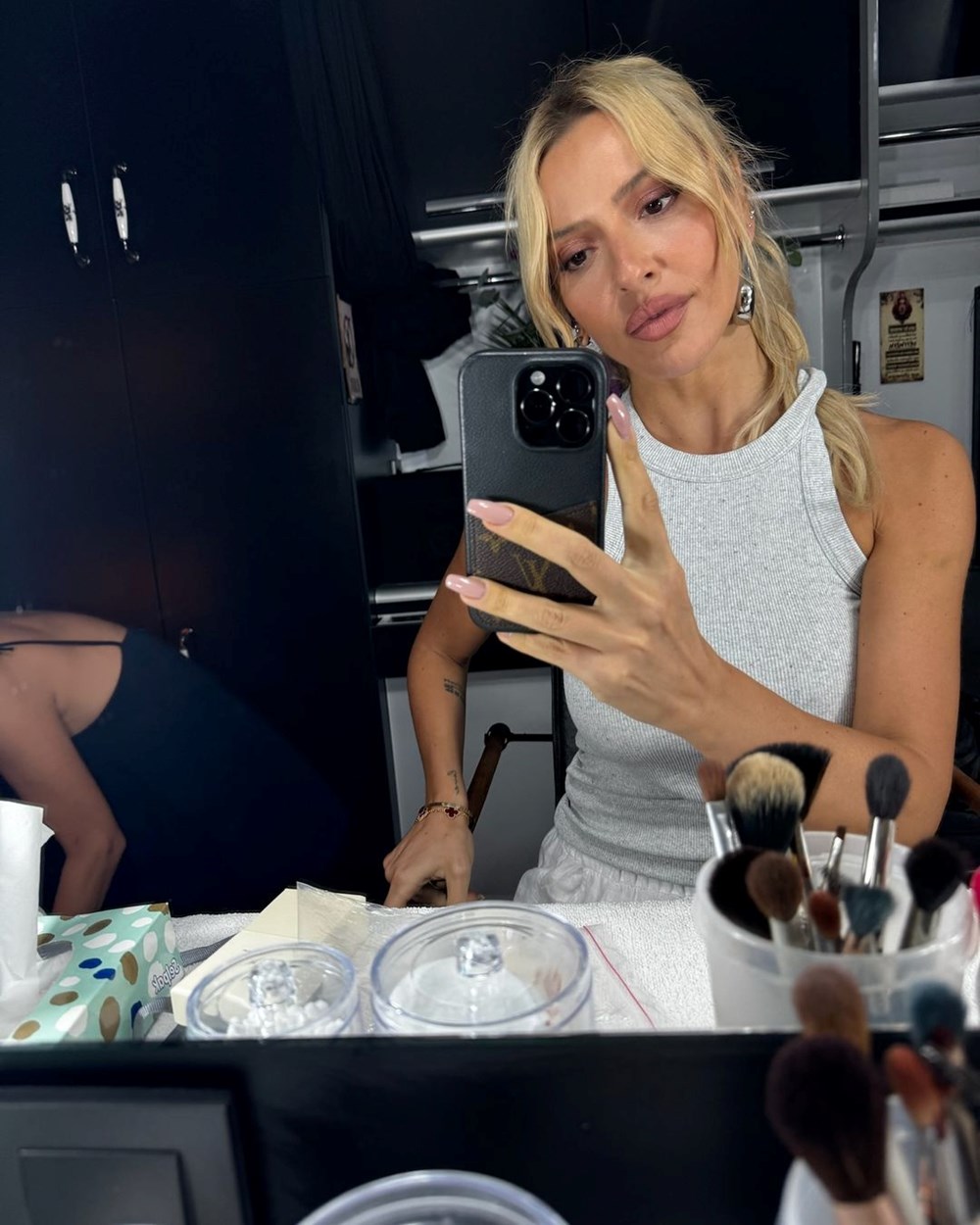 Hadise'den set pozları: Bu aralar ben - 3