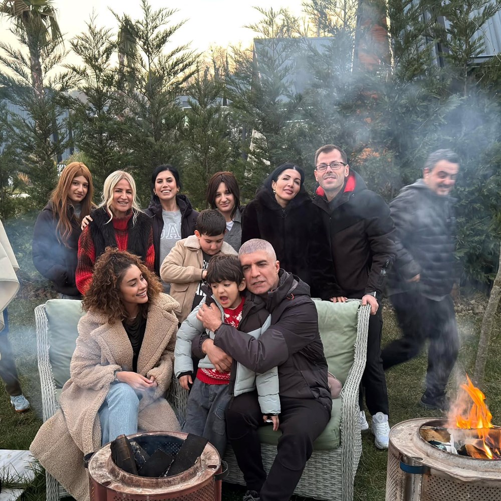 Özcan Deniz'den Fotoğraflarla Bir Yanıt 75 ZtP0Wnk9VkGEqqcJqr04zg