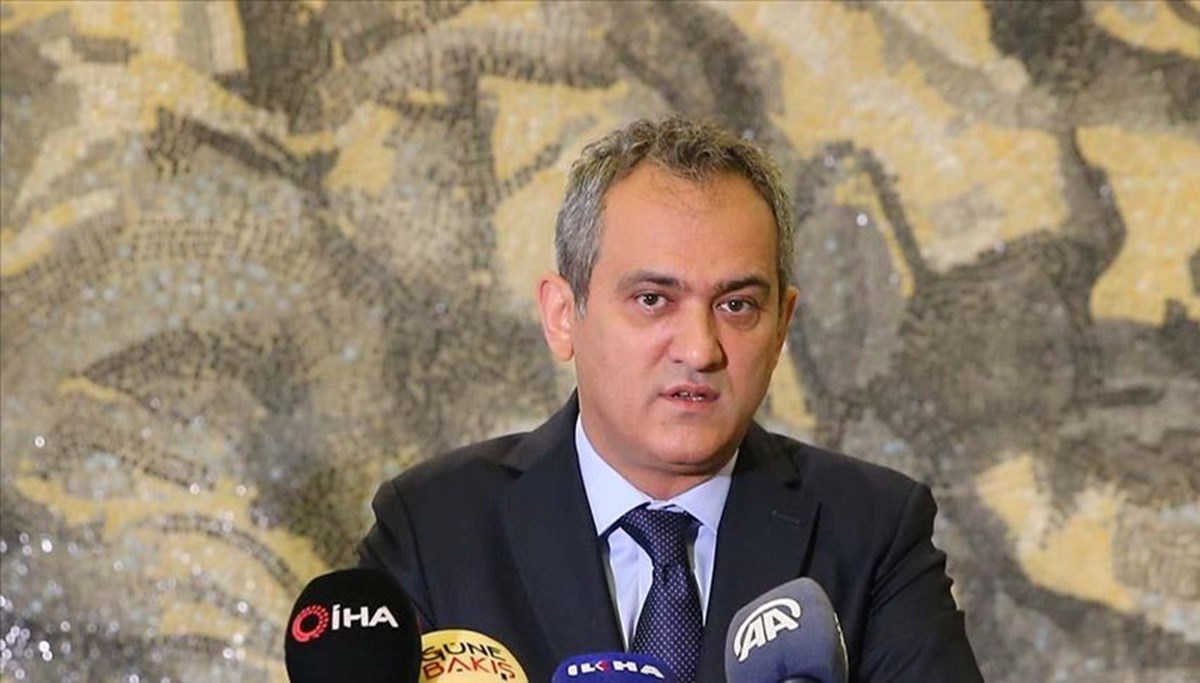 Milli Eğitim Bakanı Özer: 3 bin anaokulu ve 40 bin de ana sınıfını 2022 yılı sonu itibarıyla hizmete alacağız Milli Eğitim Bakanı Özer: 3 bin anaokulu ve 40 bin de ana sınıfını 2022 yılı sonu itibarıyla hizmete alacağız