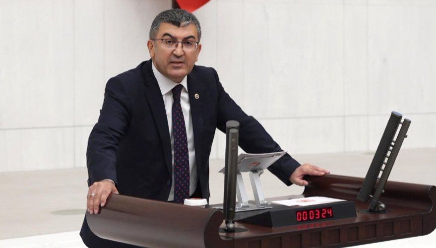 Gelecek Partisi'nde istifa