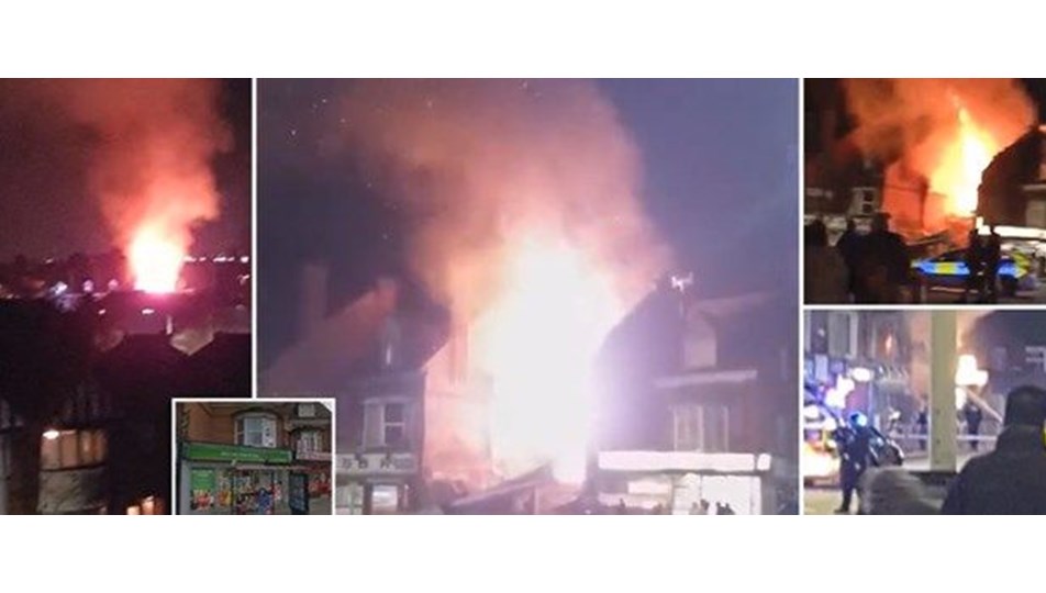 İngiltere'deki patlamayla bağlantılı gözaltına alınan 3 şüphelinin kimlikleri açıklandı