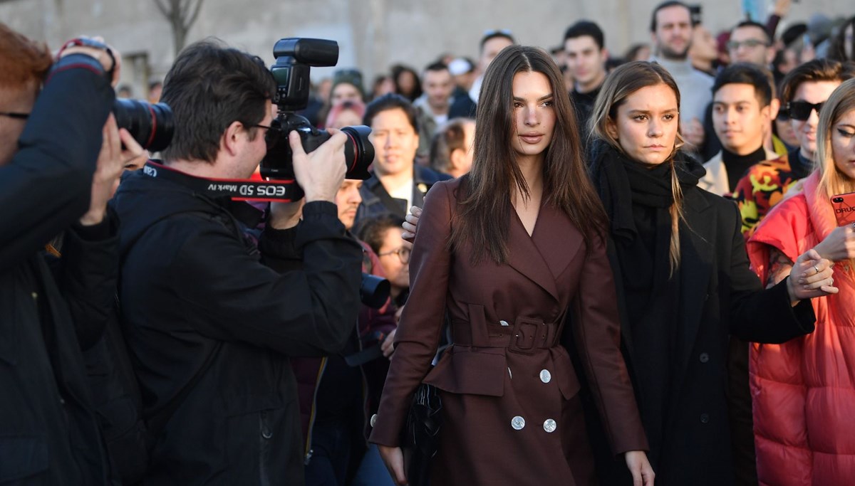 Emily Ratajkowski: Klip çekiminde cinsel saldırıya uğradım