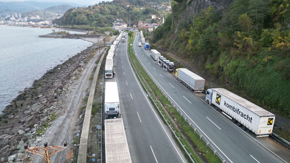 Sarp "sinir" kapısı: TIR sürücüleri günlerdir bekliyor - 10