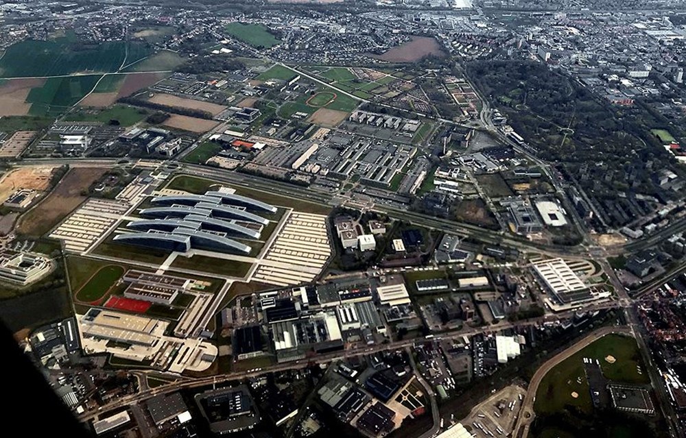 Лавров: НАТО пытается давить на дружественные России страны - Российская газета