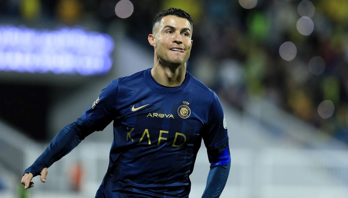 Messi'yi geride bıraktı: Ronaldo, 1 milyar takipçiye ulaşan ilk kullanıcı oldu Messi'yi geride bıraktı: Ronaldo, 1 milyar takipçiye ulaşan ilk kullanıcı oldu