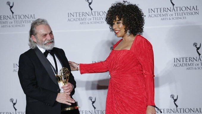 Haluk Bilginer'e Uluslararası Emmy ödülü