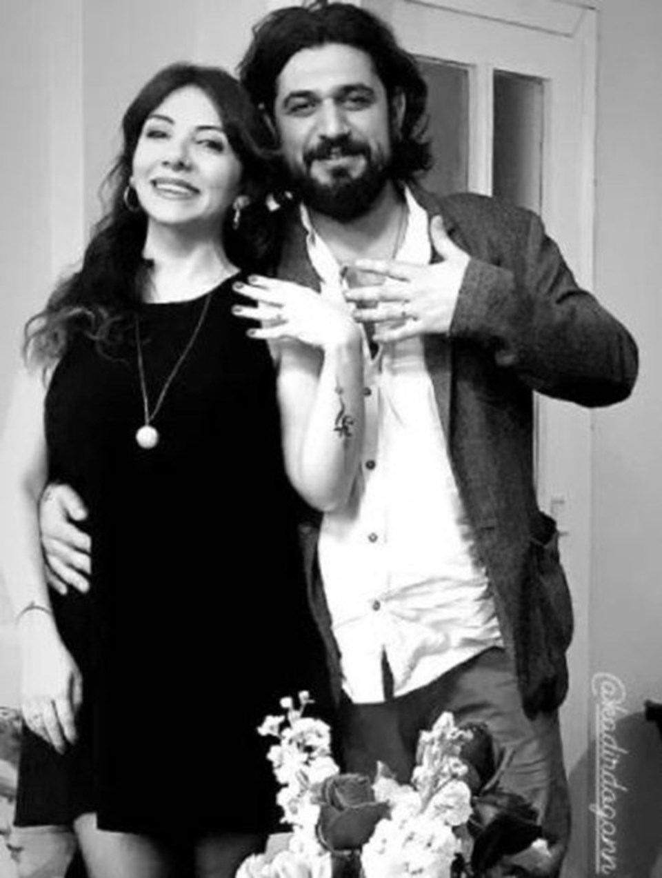 Meltem Yılmazkaya ile Kadir Doğan nişanlandı - 1