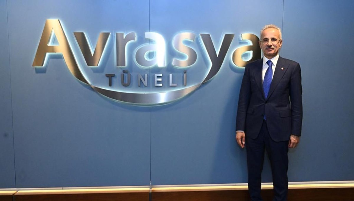 Bakan Uraloğlu: Avrasya Tüneli'nde birkaç yıl içerisinde gelir paylaşımına geçeceğiz Bakan Uraloğlu: Avrasya Tüneli'nde birkaç yıl içerisinde gelir paylaşımına geçeceğiz