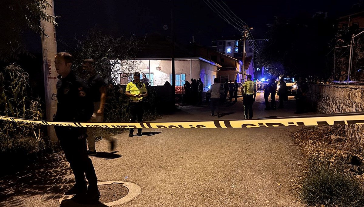 Önce komşusunu sonra annesi ve kardeşini vurdu