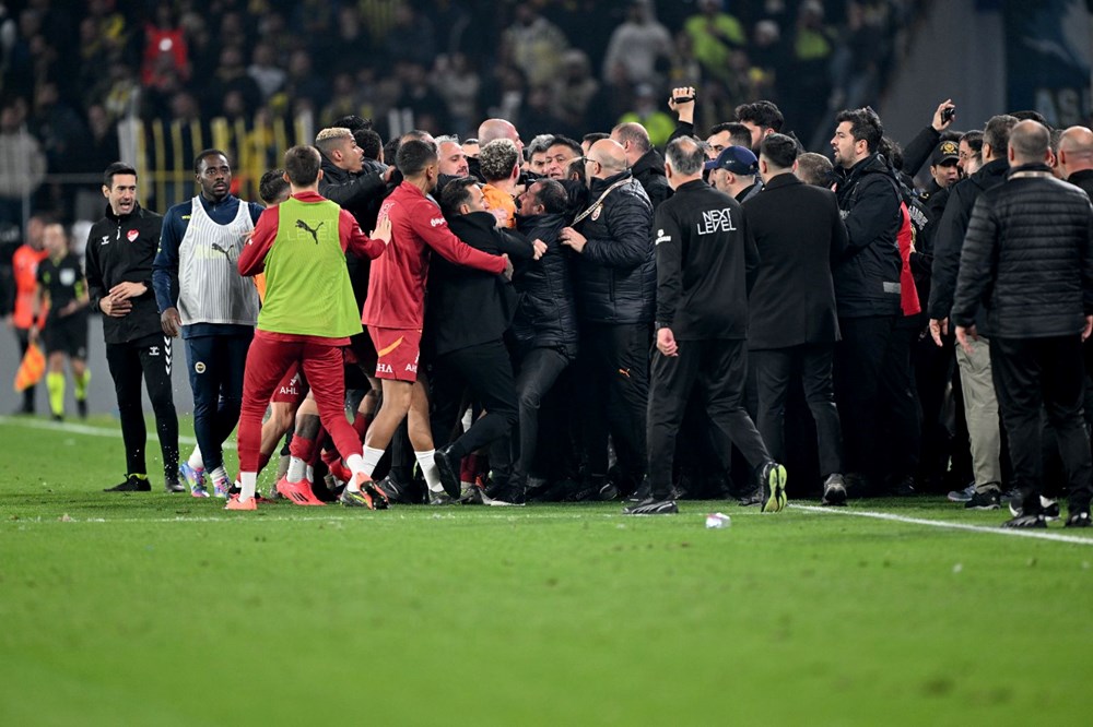 Galatasaray'dan PFDK kararları sonrası ilk açıklama: