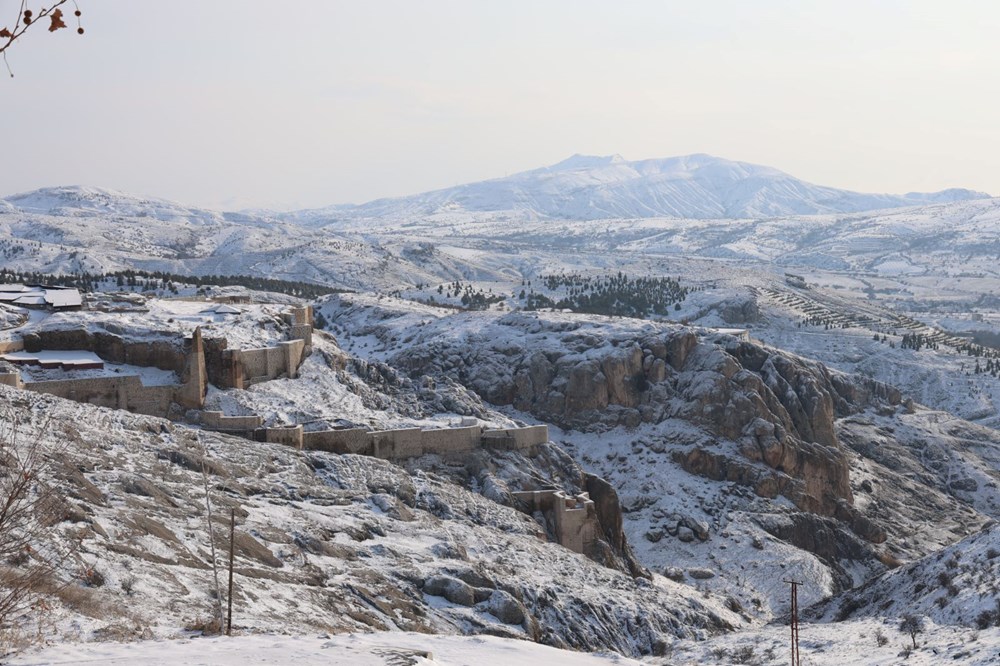 Bir ilde kar yağışı 2 gün aralıksız sürdü: Dondurucu soğuklar etkili oldu - 1