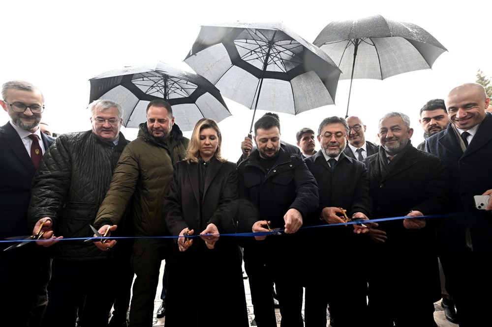 Ukrayna lideri Zelenski Anıtkabir'i ziyaret etti, Cumhurbaşkanı Erdoğan ile bir araya geldi - 4