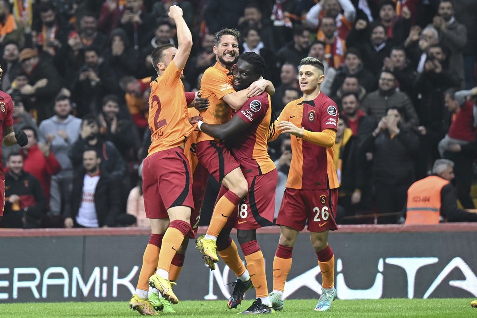 SON DAKİKA: Galatasaray geriden gelip kazandı - 3