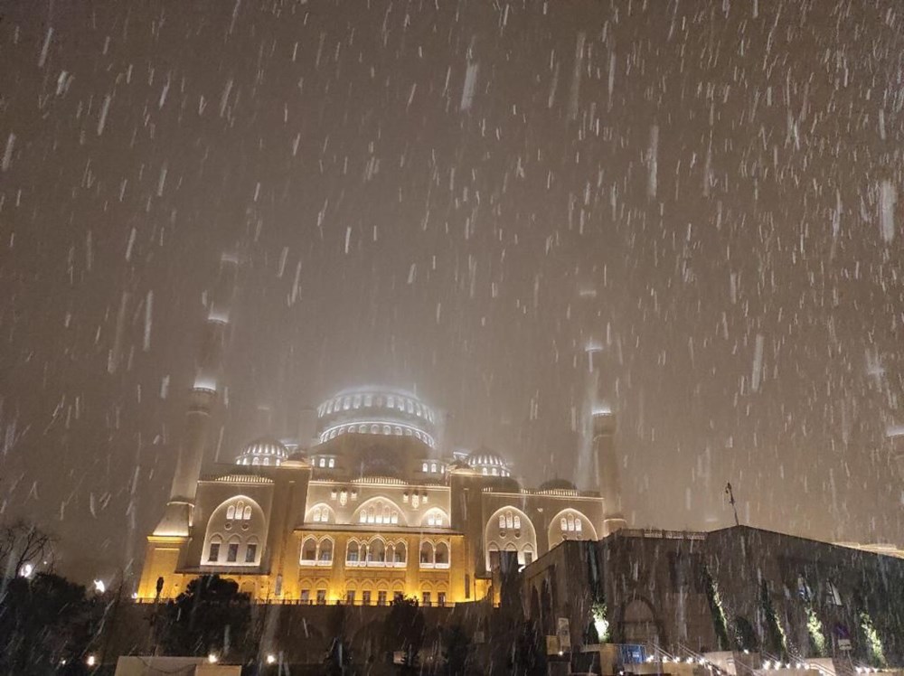 istanbul da lapa lapa kar yagisi 15 ocak 2021 istanbul hava durumu son dakika turkiye haberleri ntv haber