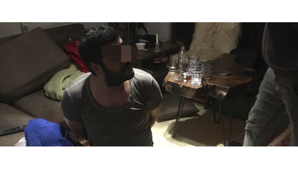 Suç örgütünün elebaşı rezidansta yakalandı