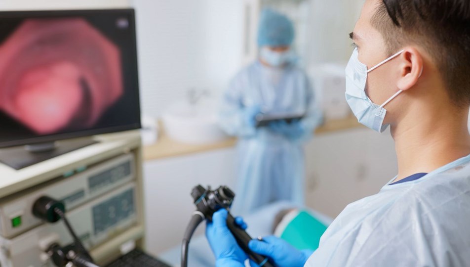 Endoskopide bağırsakları delinen kadın hayatını kaybetti: Eşinden acı veda