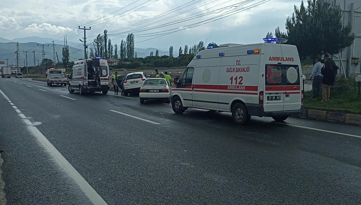 Kastamonu'da kaza: Beş yaralı var Kastamonu'da kaza: Beş yaralı var
