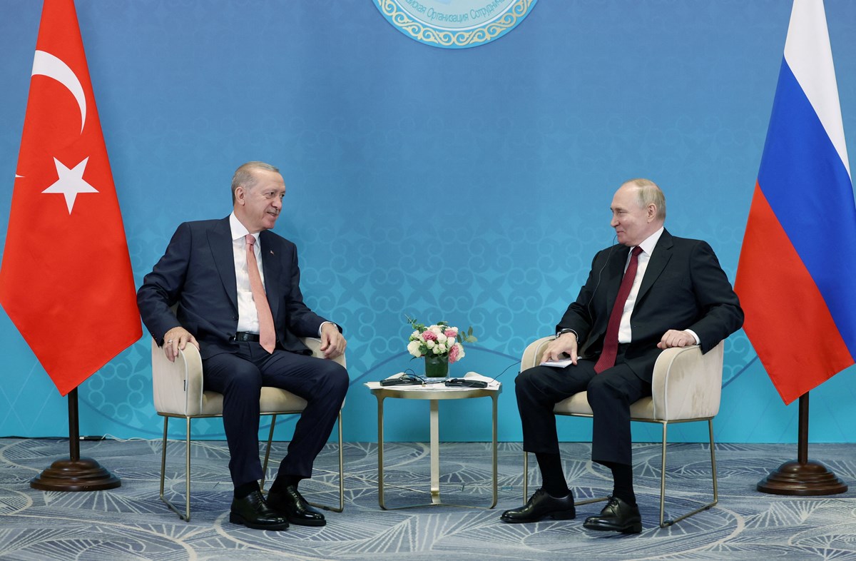 Cumhurbaşkanı Erdoğan, Astana'da Rus lider Putin'le bir araya geldi | Suriye'deki gerilimi görüştüler