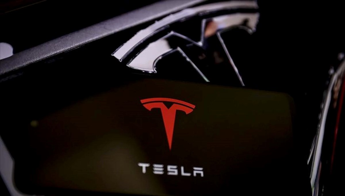 Tesla 125 bin 227 aracını geri çağıracak