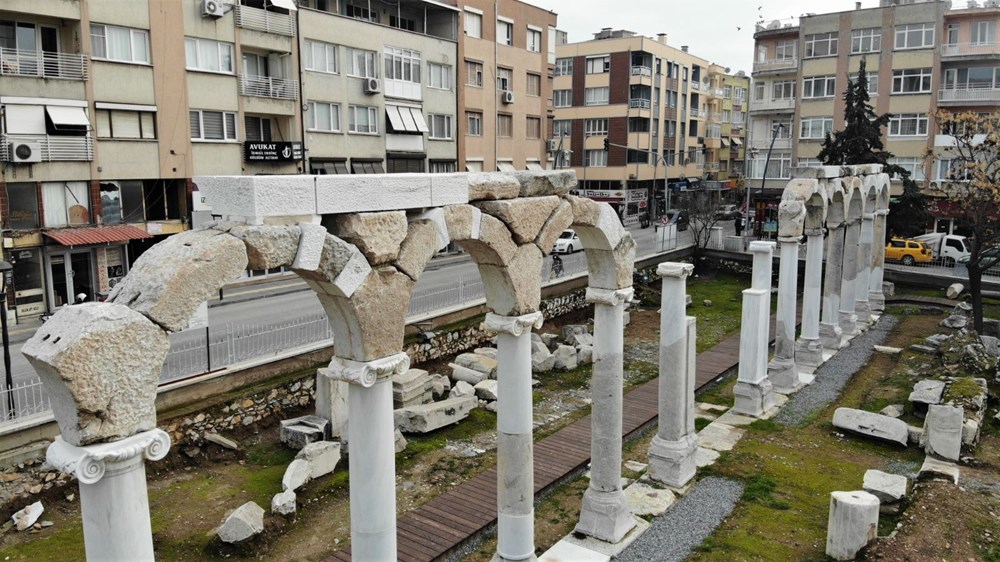 Akhisar'da antik şehirle modern şehir iç içe - 27