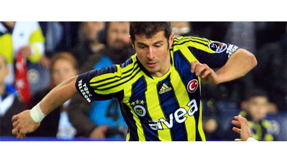 Emre Belözoğlu kadrodan çıkarıldı
