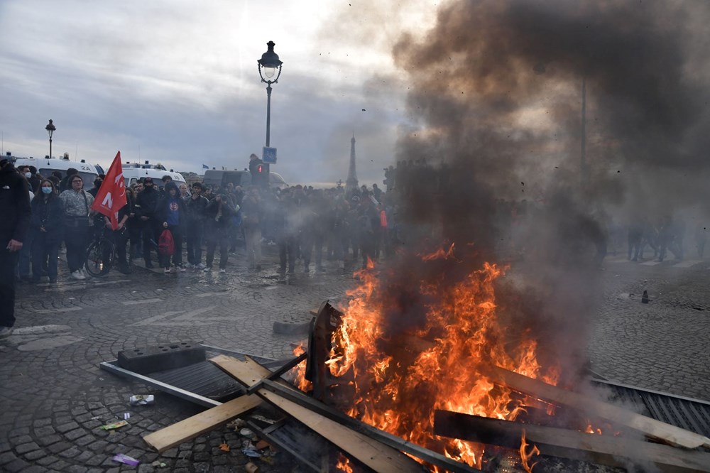Fransa'da 'mezarda emeklilik' isyanı: Paris'te 120 gözaltı - 14