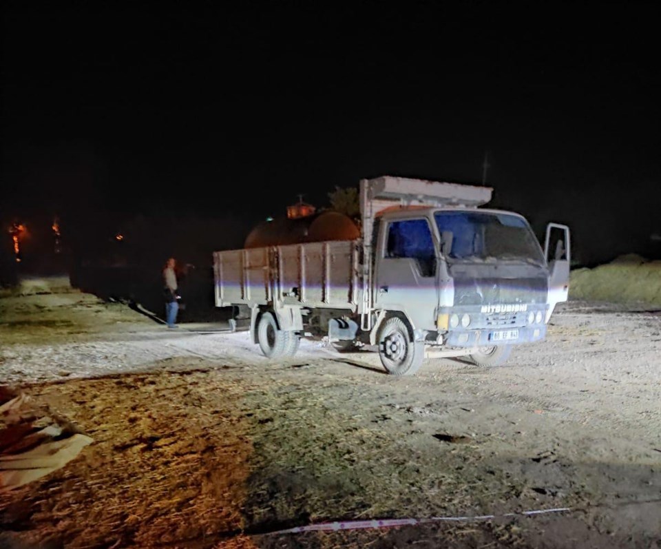 Aksaray’da kamyonun altında kalan çocuk yaşamını yitirdi - 1