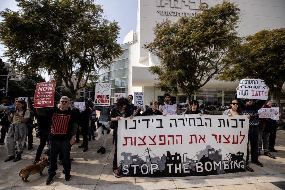 İsrail'in başkenti Tel Aviv'de savaş karşıtı gösteri - 5