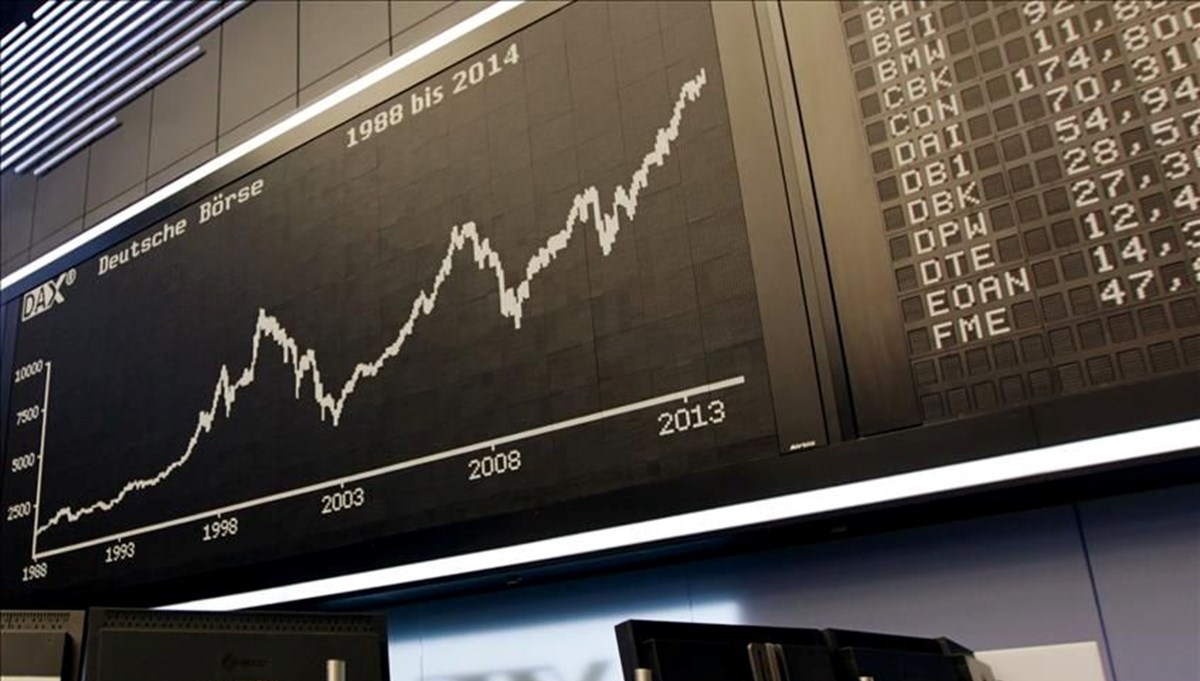 Alman borsasında DAX Endeksi tarihi rekor kırdı Alman borsasında DAX Endeksi tarihi rekor kırdı