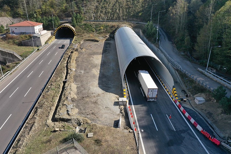 Bolu Dağı Tüneli’nde çalışma: İstanbul yönünün bir bölümü kapandı - 1