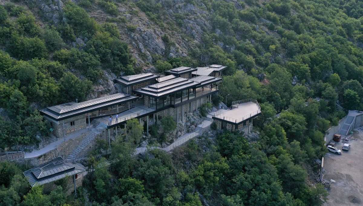 UNESCO Dünya Doğal-Kültürel Geçici Miras Listesi'ndeki Ballıca Mağarası ziyarete kapatıldı UNESCO Dünya Doğal-Kültürel Geçici Miras Listesi'ndeki Ballıca Mağarası ziyarete kapatıldı