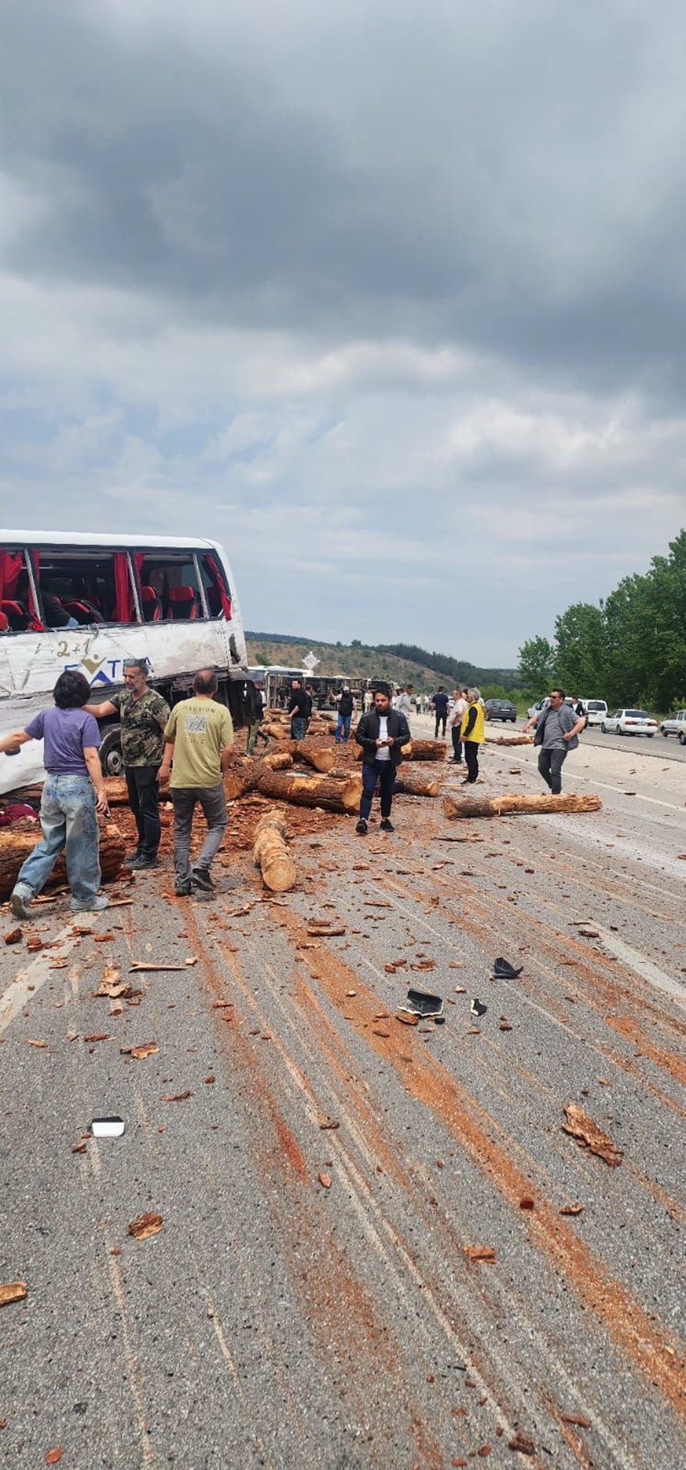 Çanakkale'de zincirleme trafik kazası: 5 meyyit 75 LWikKnMTkG5iGWaz0zb2g