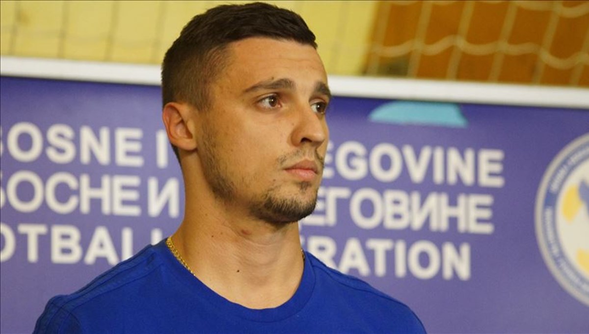 Rade Krunic kimdir? Fenerbahçe'nin transfer gündemindeki Rade Krunic kaç yaşında, hangi mevkide oynuyor? Rade Krunic kimdir? Fenerbahçe'nin transfer gündemindeki Rade Krunic kaç yaşında, hangi mevkide oynuyor?