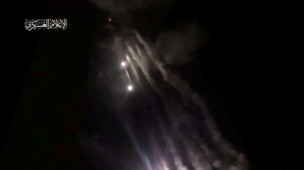 İsrail Gazze'yi bombalamaya devam ediyor - 8