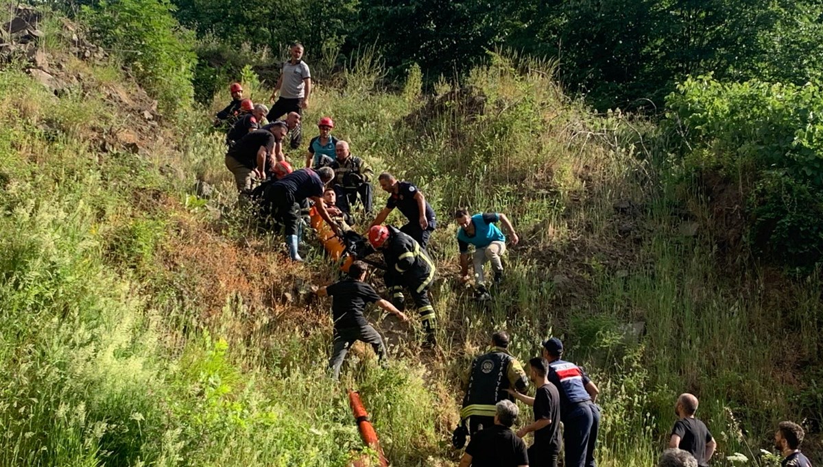 Çocuğunu kurtarmaya çalışan anne öldü Çocuğunu kurtarmaya çalışan anne öldü