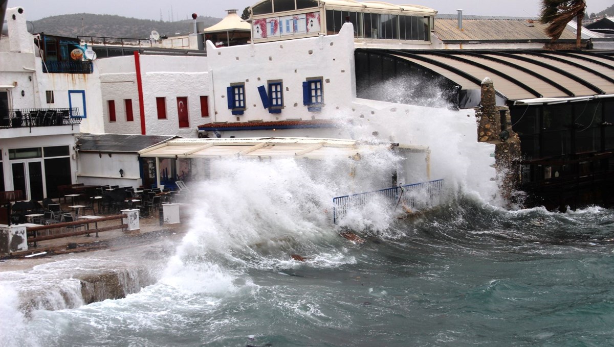 Türkiye'nin birçok ilinde lodos etkili oldu