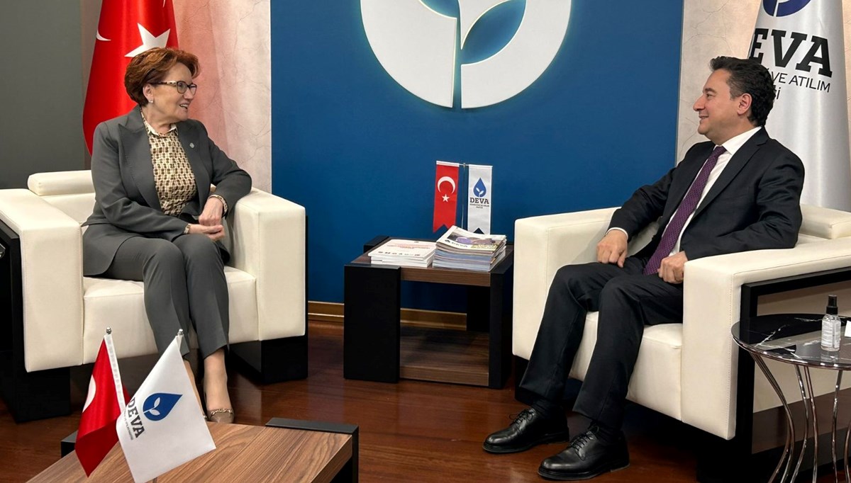 Akşener'den Babacan'a taziye ziyareti Akşener'den Babacan'a taziye ziyareti