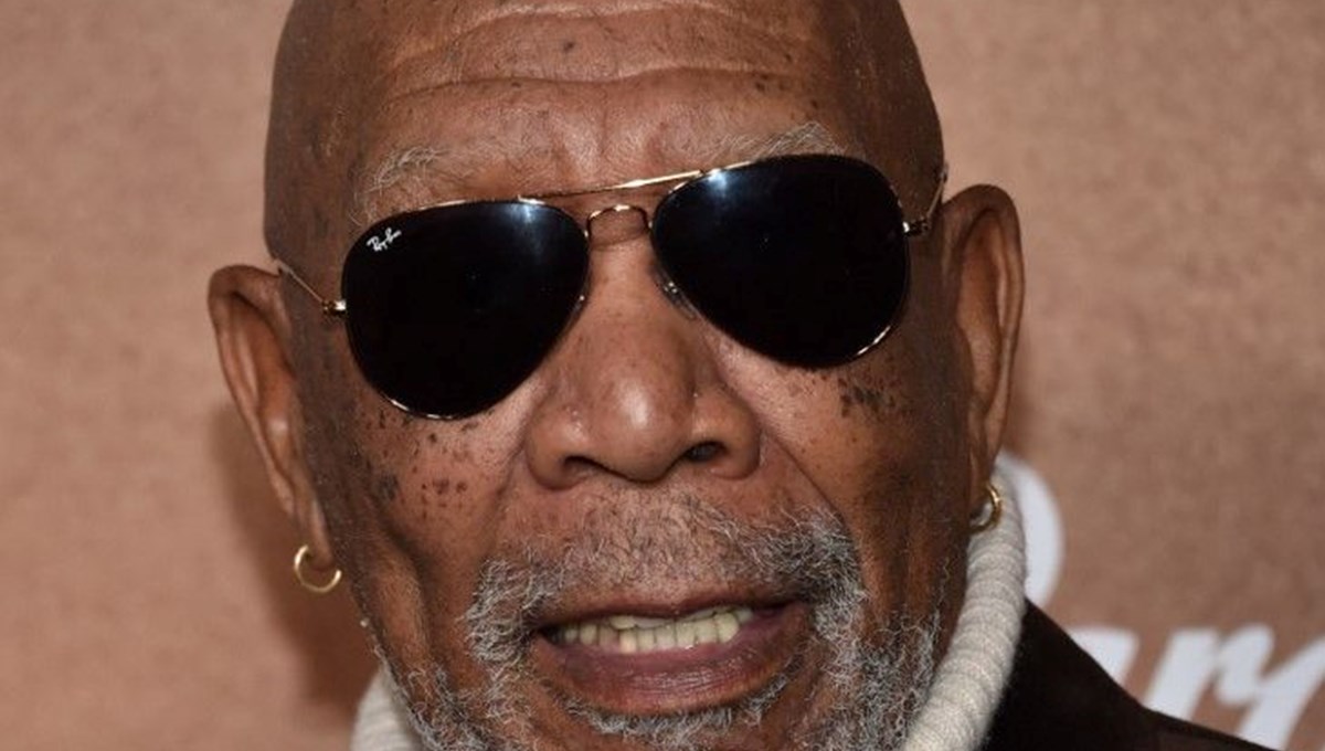 Morgan Freeman'ın küpelerinin sırrı