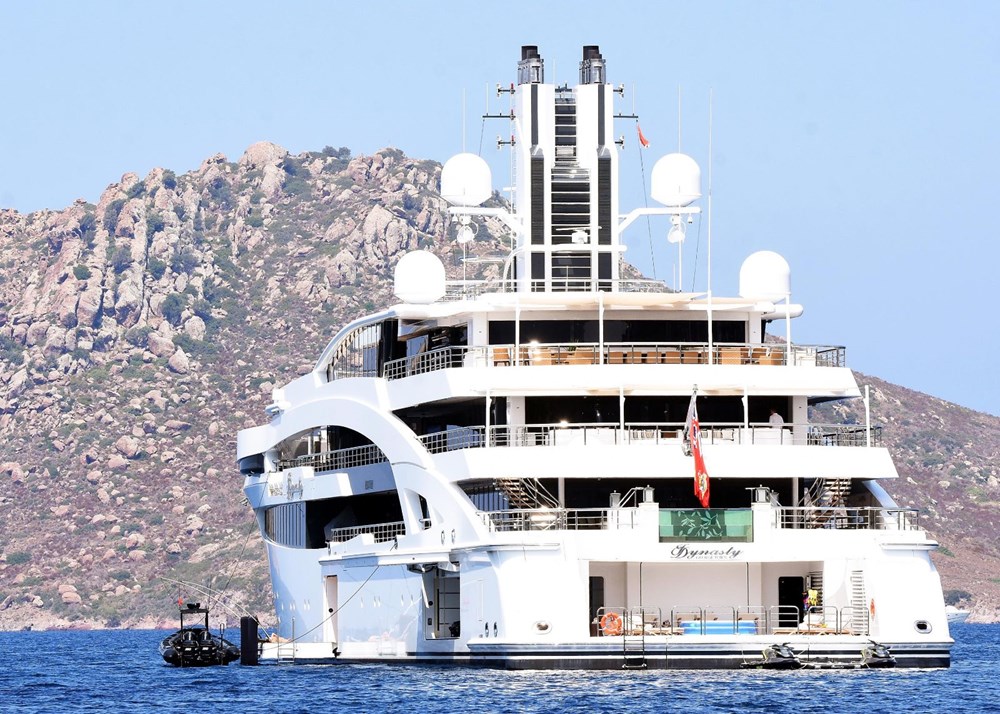 Kazak milyarder Alijan Ibragimov, ultra lüks motoryatıyla Bodrum’da