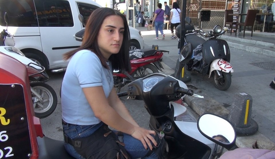 Motokuryelik yapan Merve Öznur Hüseynova, sürekli sözlü tacize uğradığını söyledi.
