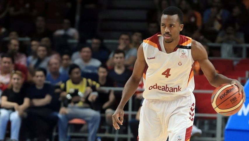 Galatasaray'a imza attı
