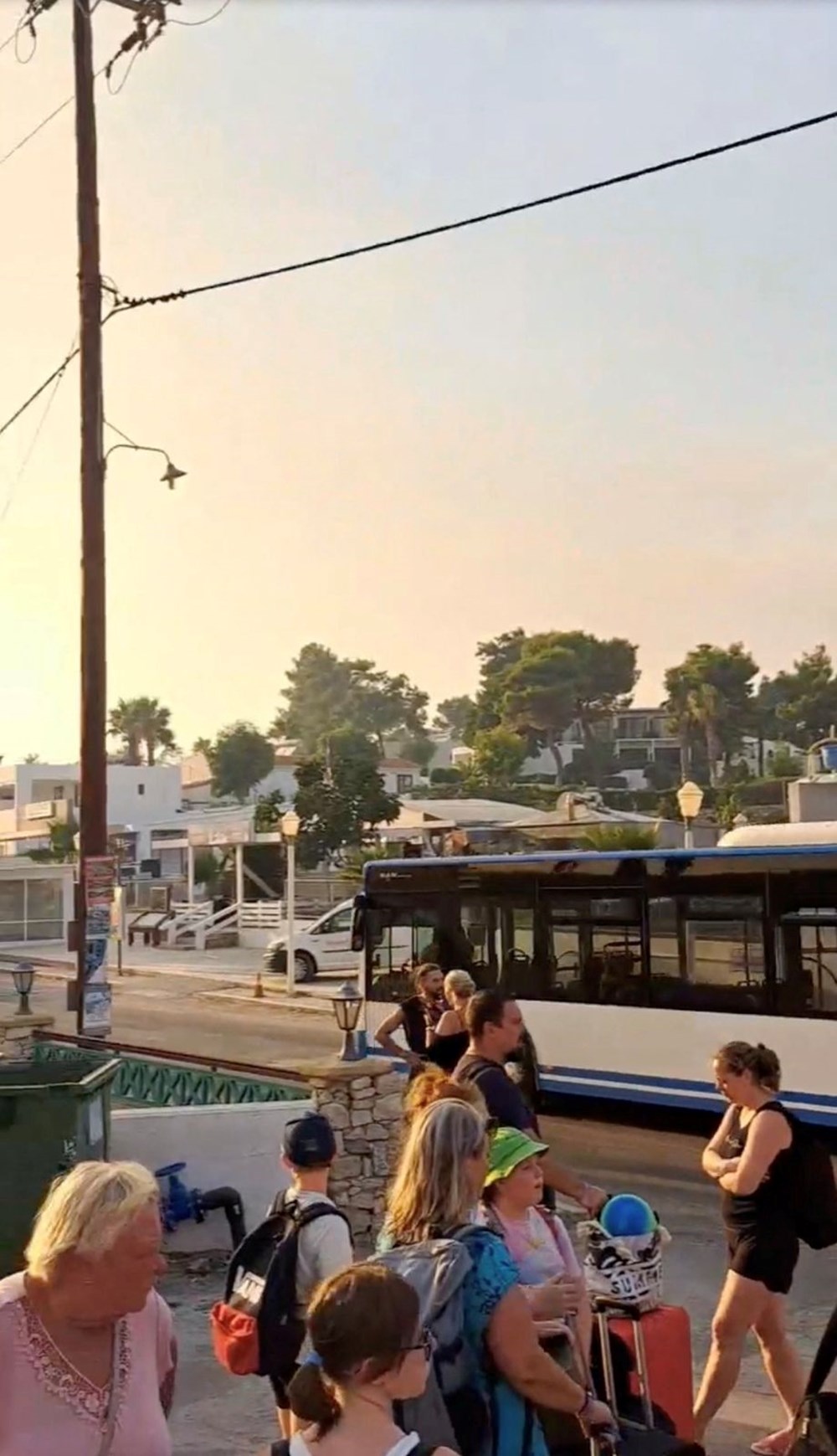 Yunanistan'ın turistik Rodos adasında orman yangını: 40 bin kişi tahliye edildi - 11