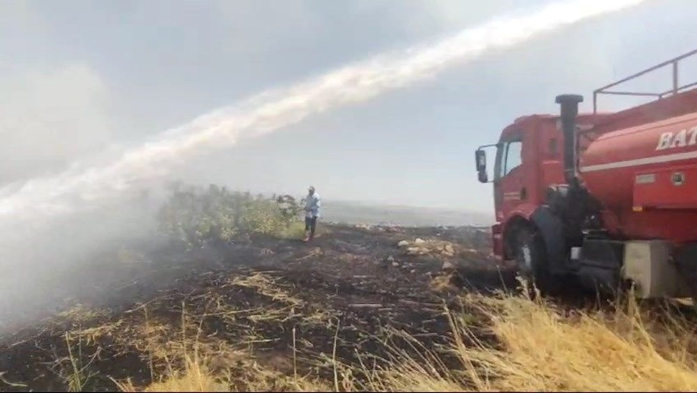 Diyarbakır'da anız yangını: 9 saatte söndürüldü, 12 bin dönüm arazi zarar gördü - 3