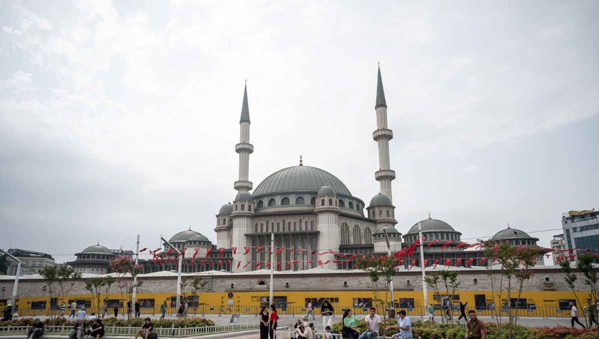 Taksim Cami kültür-sanat etkinliklerine de ev sahipliği yapıyor