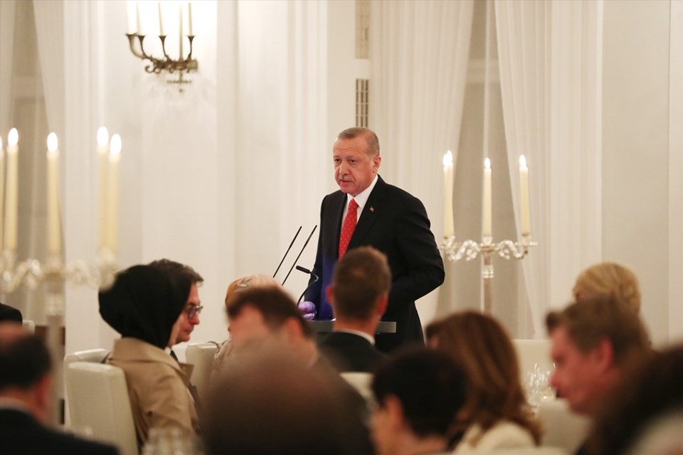 Erdoğan: Teröristler Almanya'da elini kolunu sallayarak dolaşıyor - 2