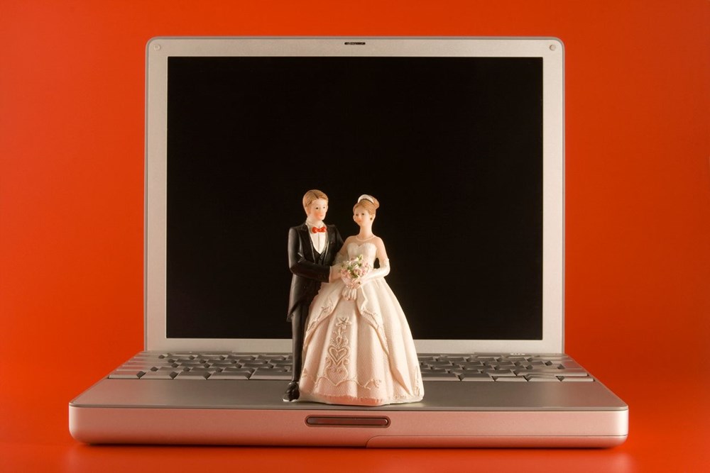 Bilim insanları açıkladı: İnternette tanışan çiftlerin boşanma olasılığı 6 kat daha fazla - 8